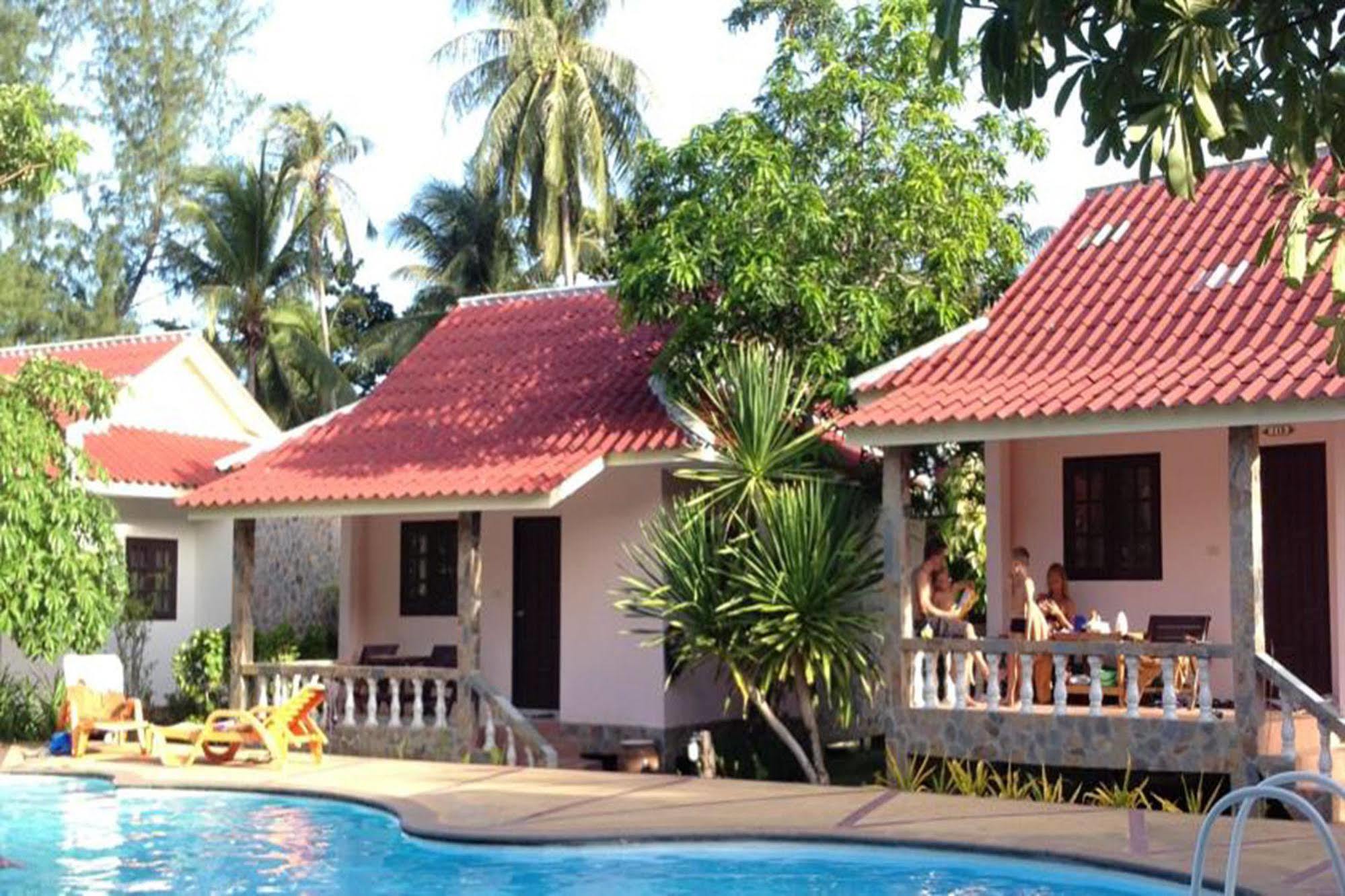 Phuwadee Resort Thong Nai Pan Noi Extérieur photo